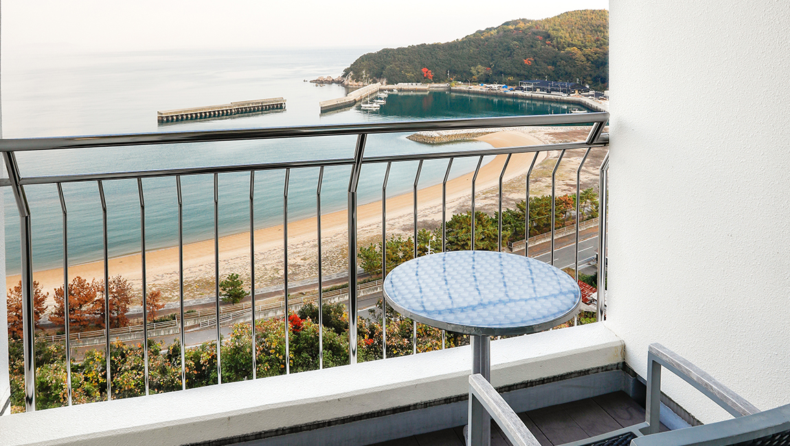 セミダブル＋バルコニー付きスタンダード